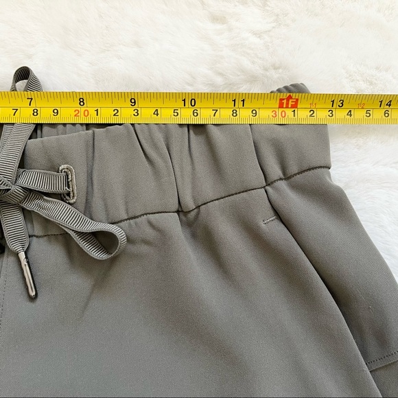 LULULEMON ON THE MOVE STRETCH HIGH RISE PANT Size 2 Minimalist Contemporary - Picture 8 of 11